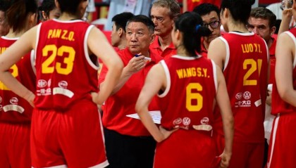 宫鲁鸣:通过集训筛选女篮人才 推动新老交替