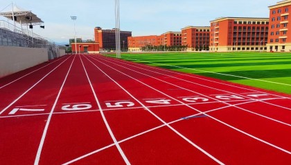 学校塑胶跑道多少钱一平米价格多少钱