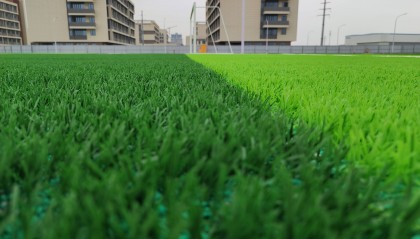 人造草坪足球场多少钱一平方多少钱