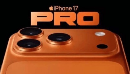 “乔布斯你复活吧!”iPhone17“丑”上热搜,果粉最怀念的还是他?