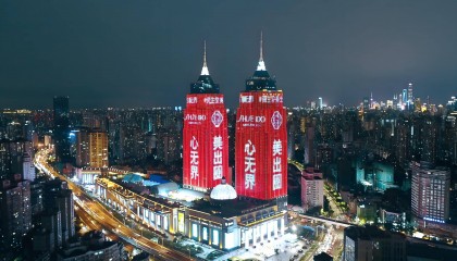 一个小时双子塔广告多少钱