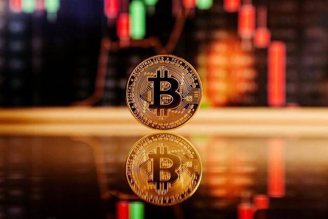比特币波动加剧！揭秘交易员对冲操作