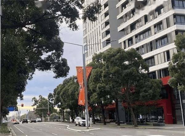 澳警方破获专盯中国女性的跨国“祈福骗局” 比特币回报完胜股票远超大宗商品 高盛上调标普500目标 中国本年电影总票房破300亿