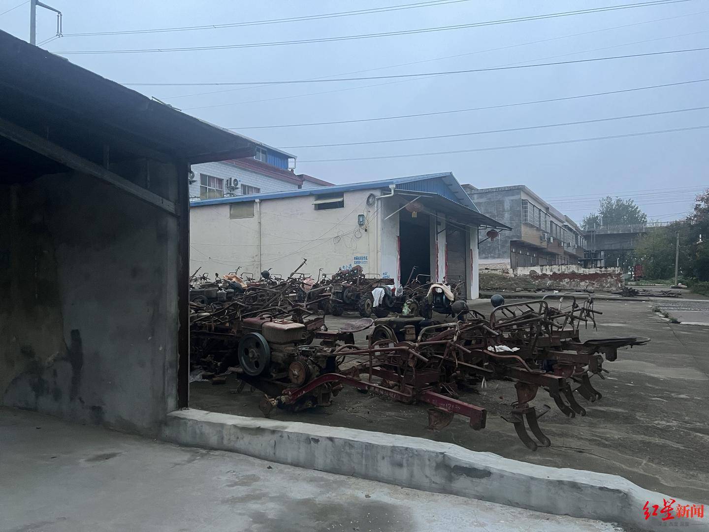 醉驾超速追尾致一家3人身亡案明日开庭，女方家属从云南坐硬座赶到河南信阳：坚决不和解