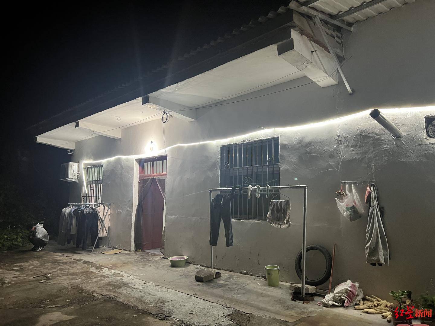 醉驾超速追尾致一家3人身亡案明日开庭，女方家属从云南坐硬座赶到河南信阳：坚决不和解