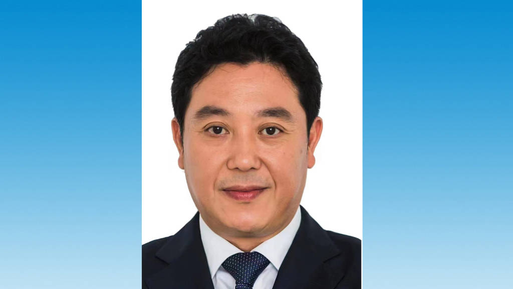 孔福安任上海市长宁区委书记